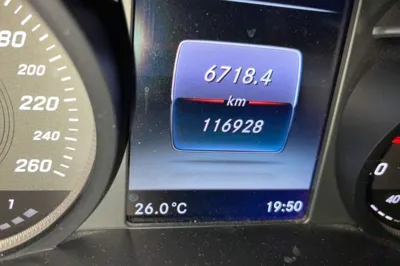 Mercedes-Benz GLC 2016, 116900 км, за 89508.86 CNY - фото 12