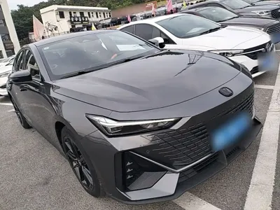 Changan UNI-V 2024, 36200 км, за 65600 CNY