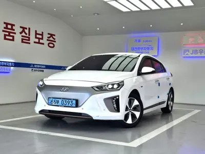 Hyundai Ioniq · 2017 год