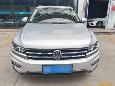 Volkswagen Tiguan L 2019, 67000 км, за 80200 CNY