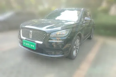 Lincoln Corsair · 2021 год