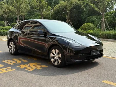 Tesla Model Y 2023, 72000 км, за 163000 CNY