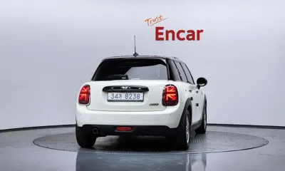 MINI Cooper 2019, 79093 км, за 13000000 KRW