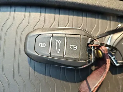 Citroen C4 Picasso 2017, 77500 км, за 46700 CNY - фото 9