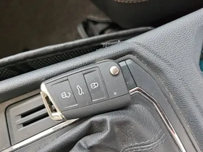 Volkswagen Lavida 2019, 152400 км, за 41300 CNY - фото 15