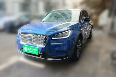 Lincoln Corsair · 2020 год