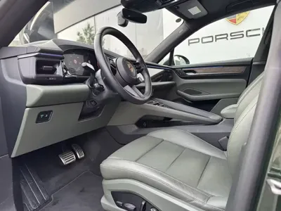Porsche Macan EV 2025, 17000 км, за 598000 CNY - фото 15