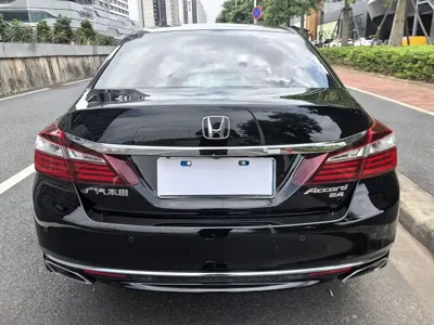 Honda Accord 2016, 120000 км, за 71800 CNY - фото 5