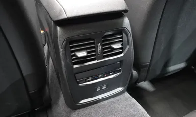 BMW i4 2025, 25610 км, за 56900000 KRW - фото 33