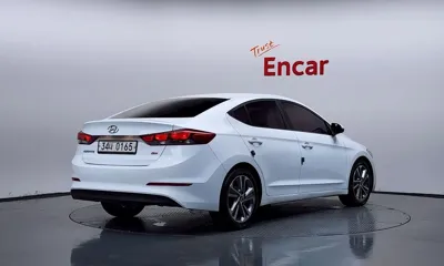 Hyundai Avante 2017, 66137 км, за 10300000 KRW - фото 2