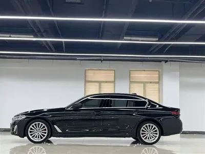 BMW 5 Series 2021, 81000 км, за 225000 CNY - фото 3
