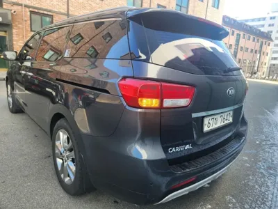 Kia Canival 2017, 302138 км, за 34550000 KRW