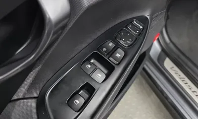 Hyundai Veloster 2018, 190117 км, за 7900000 KRW - фото 12