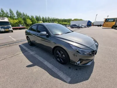 Hyundai Avante 2023, 76000 км, за 8500000 KRW