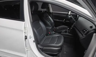 Hyundai Avante 2016, 152675 км, за 7200000 KRW - фото 12