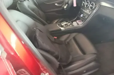Mercedes-Benz C-Class 2016, 13000 км, за 96174.87 CNY - фото 23
