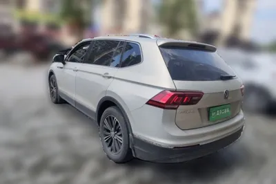 Volkswagen Tiguan L 2021, 86000 км, за 89778.13 CNY