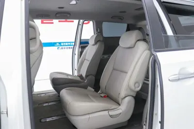 Kia Canival 2015, 147899 км, за 9500000 KRW - фото 9