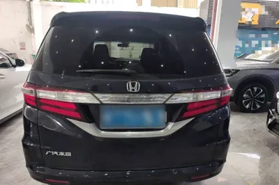 Honda Odyssey 2015, 156900 км, за 87129.57 CNY - фото 5