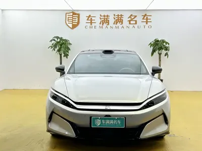 BYD 汉L 2025, 4000 км, за 183000 CNY
