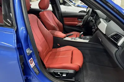 BMW 3 Series 2017, 52800 км, за 139231.12 CNY - фото 26
