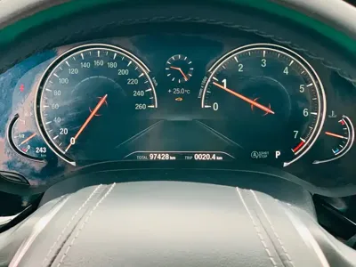 BMW 5 Series 2017, 97000 км, за 100500 CNY - фото 18
