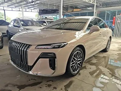 Roewe 荣威M7 DMH · 2025 год