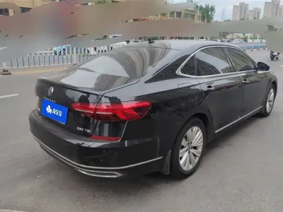 Volkswagen Passat 2021, 65700 км, за 13504.03 USD