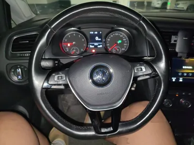 Volkswagen Golf 2019, 89800 км, за 58791.62 CNY - фото 11