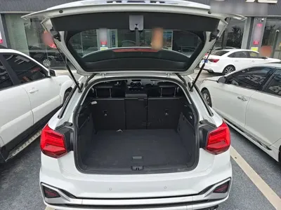 Audi Q2L 2023, 56900 км, за 90300 CNY - фото 19