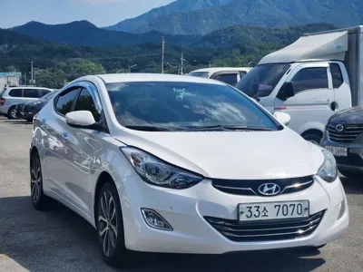 Hyundai Avante 2013, 127000 км, за 5700000 KRW