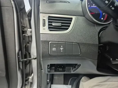 Hyundai Avante 2012, 64000 км, за 5600000 KRW - фото 17