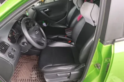 Volkswagen Polo 2016, 66500 км, за 35750.52 CNY - фото 15