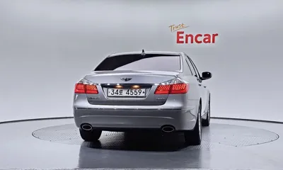 Hyundai Genesis 2010, 176614 км, за 3900000 KRW