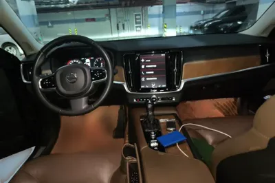 Volvo S90 2019, 84000 км, за 155442.37 CNY - фото 18
