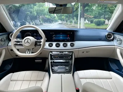 Mercedes-Benz E-Class (Import) 2023, 30000 км, за 338000 CNY - фото 11