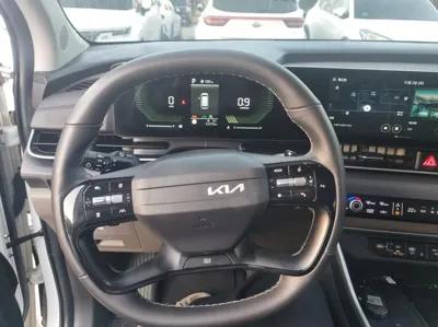 Kia Canival 2025, 21211 км, за 37000000 KRW - фото 8
