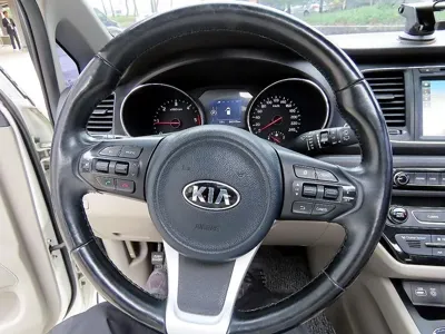 Kia Canival 2016, 80003 км, за 10900000 KRW - фото 9