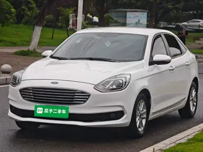 Ford Escort 2019, 102500 км, за 28600 CNY - фото 1