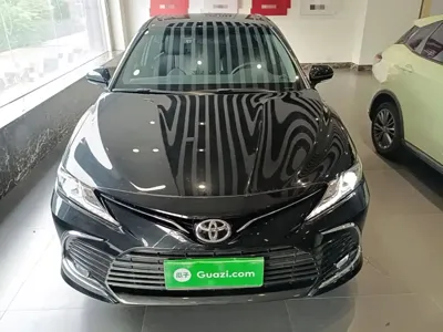 Toyota Camry 2022, 15000 км, за 105100 CNY