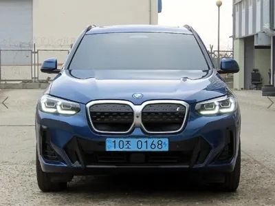 BMW iX3 · 2022 год