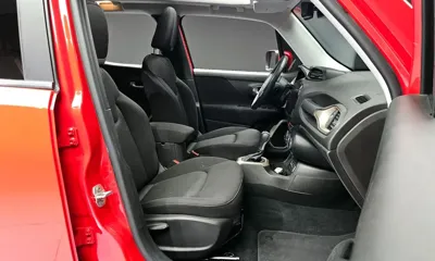 Jeep Renegade 2016, 55850 км, за 9900000 KRW - фото 10