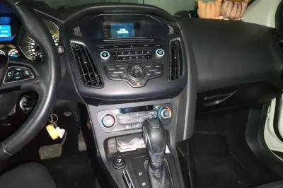 Ford Focus 2015, 42300 км, за 27735.71 CNY - фото 13