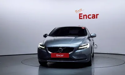 Volvo V40 2018, 106925 км, за 10500000 KRW