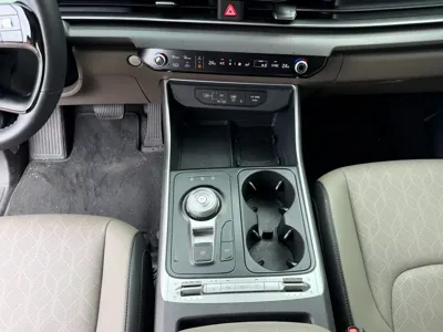 Kia Canival 2025, 17700 км, за 25140000 KRW