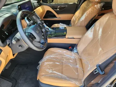 Lexus LX 2025, 13 км, за 219900000 KRW - фото 11