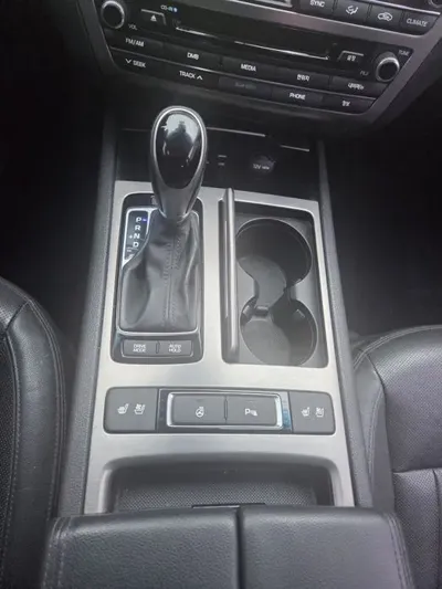 Hyundai Genesis 2016, 159530 км, за 9200000 KRW - фото 8