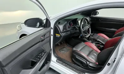 Hyundai Avante 2018, 144379 км, за 9100000 KRW - фото 10