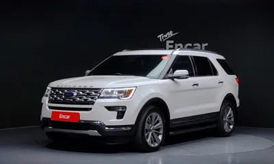 Ford Explorer · 2018 год