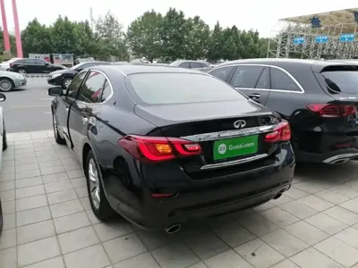 Infiniti Q70 2018, 116600 км, за 75800 CNY - фото 5